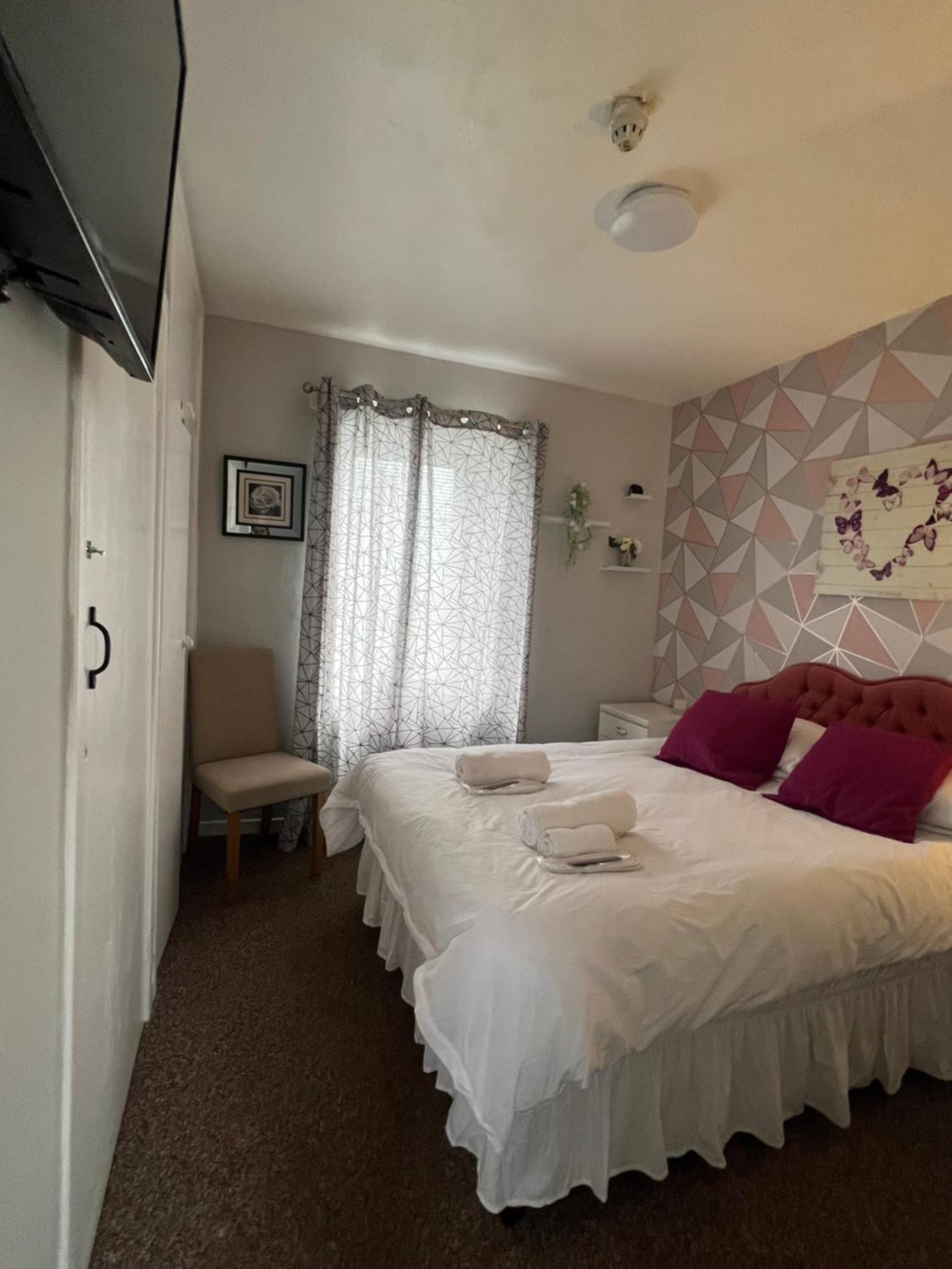Self Check In Room Accommodation Only The Castle, Coldstream Exterior foto