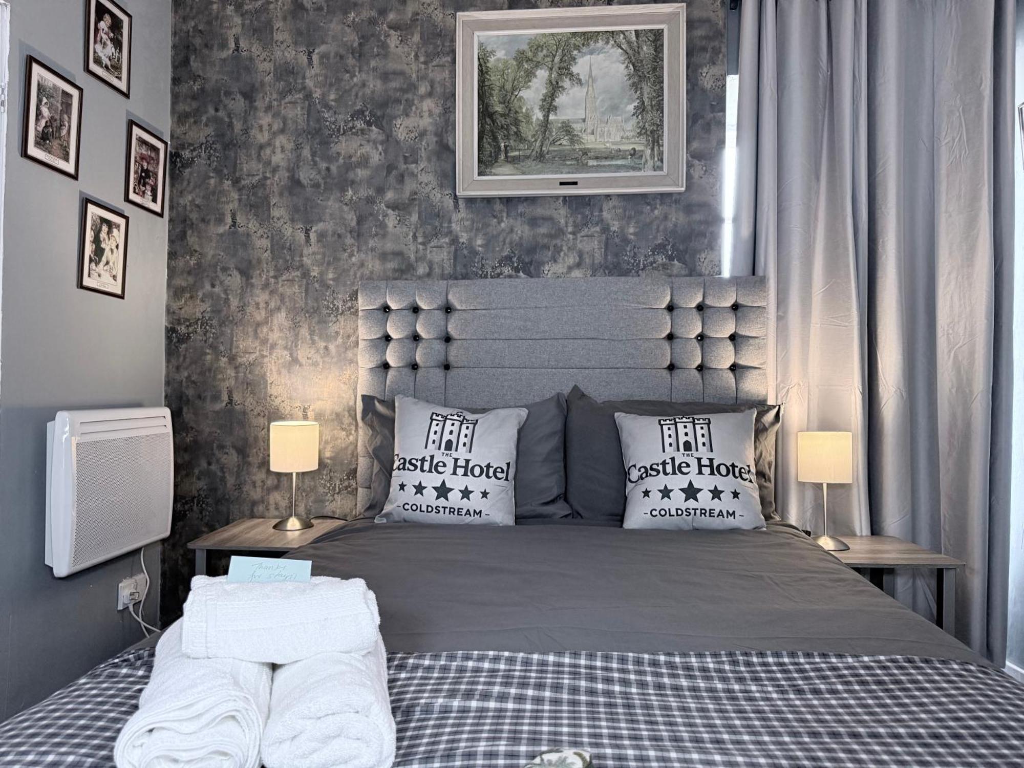 Self Check In Room Accommodation Only The Castle, Coldstream Exterior foto