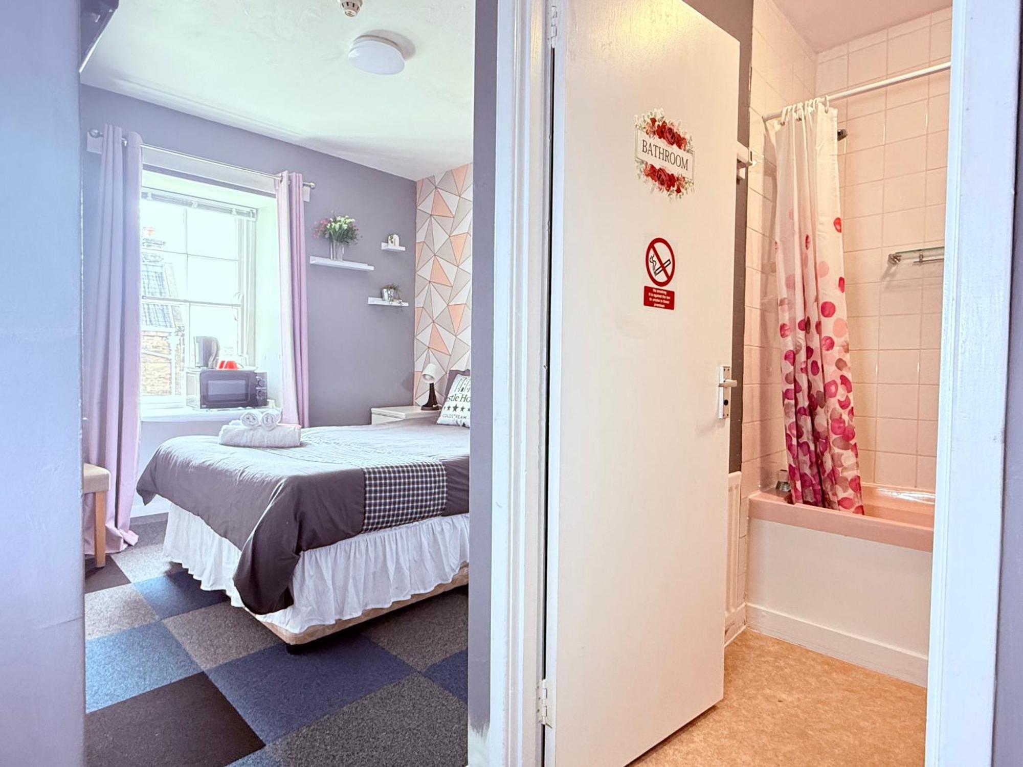 Self Check In Room Accommodation Only The Castle, Coldstream Exterior foto