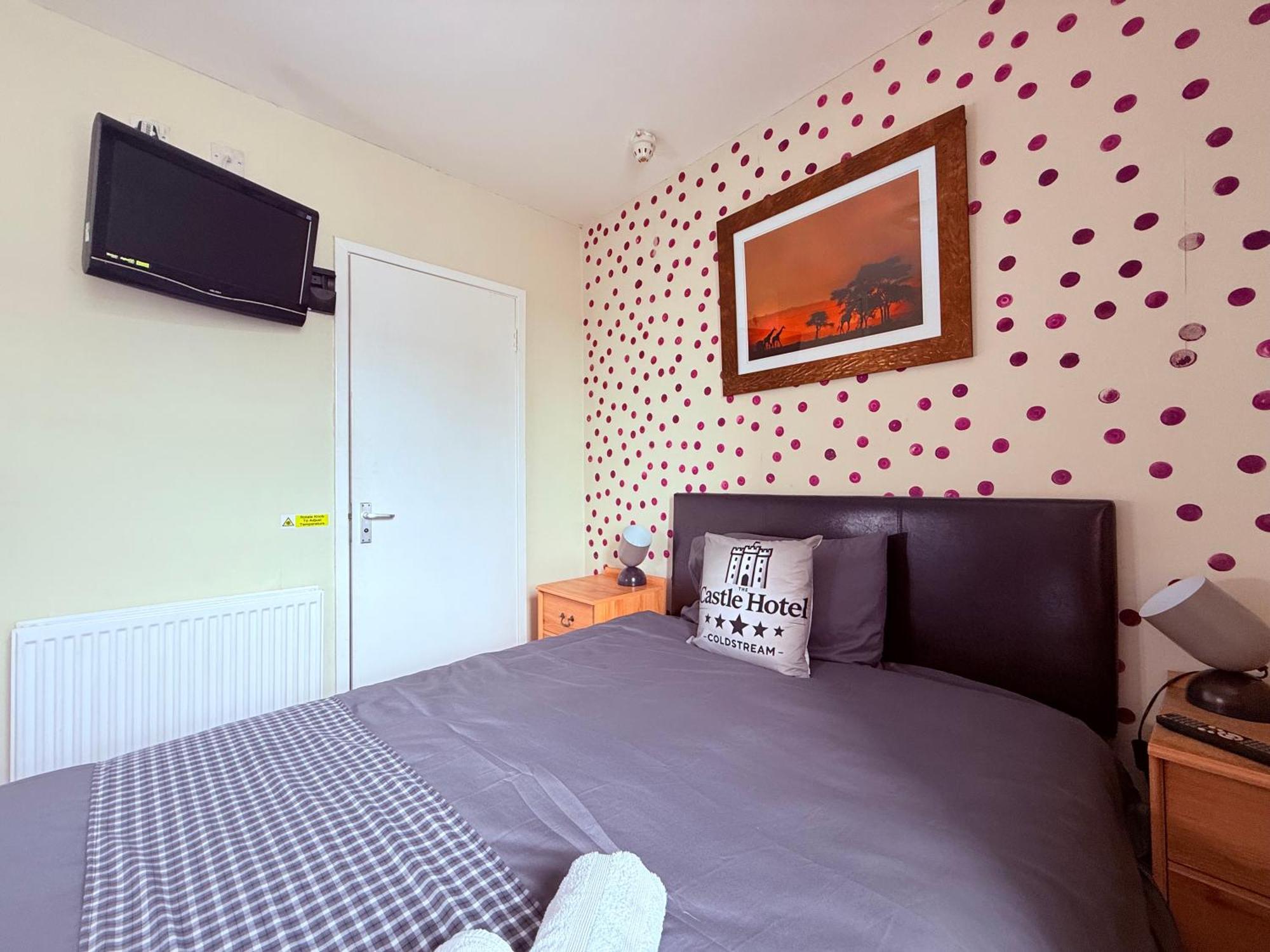 Self Check In Room Accommodation Only The Castle, Coldstream Exterior foto